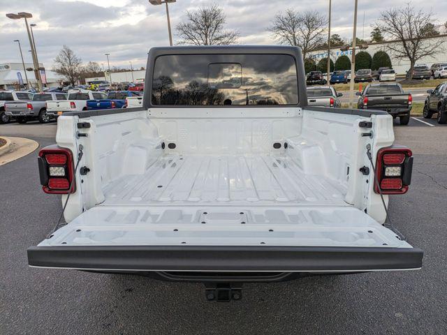 new 2024 Jeep Gladiator car, priced at $52,119