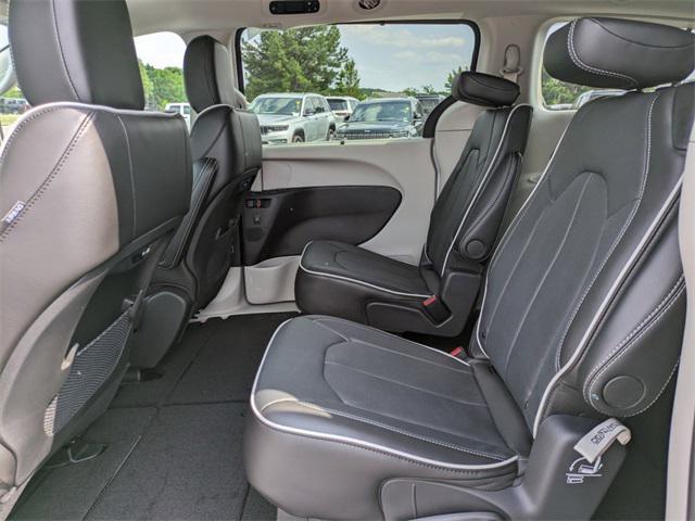 new 2024 Chrysler Pacifica car, priced at $49,235