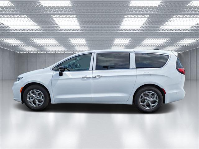 new 2024 Chrysler Pacifica car, priced at $49,235