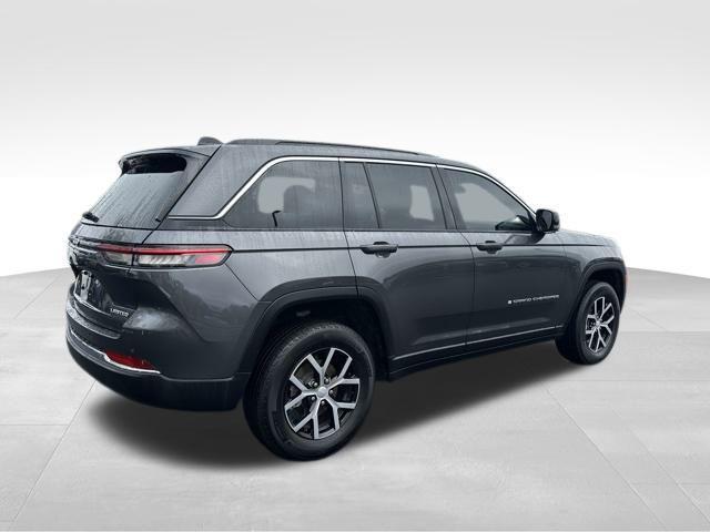 used 2025 Jeep Grand Cherokee car, priced at $40,490