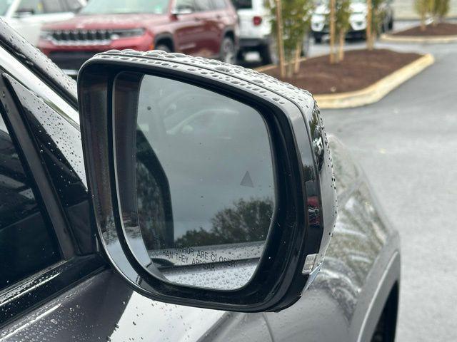 used 2025 Jeep Grand Cherokee car, priced at $40,490