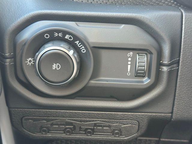 new 2025 Jeep Wrangler car, priced at $55,330