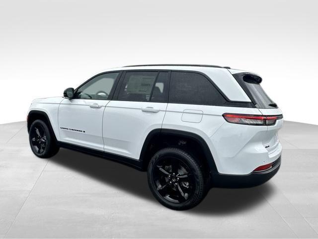 new 2025 Jeep Grand Cherokee car, priced at $49,720