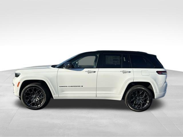new 2025 Jeep Grand Cherokee car, priced at $59,609