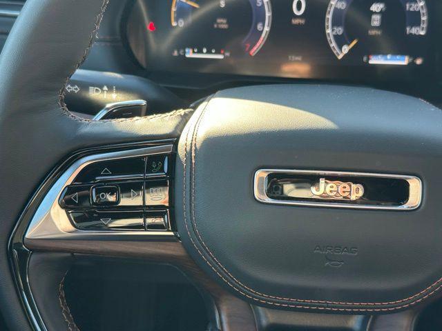 new 2025 Jeep Grand Cherokee car, priced at $59,609