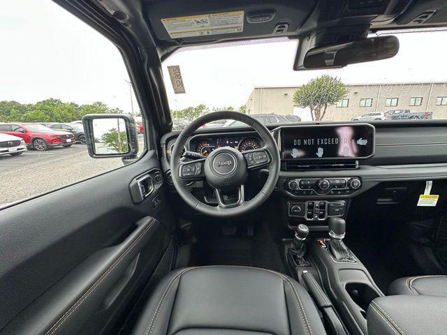 new 2025 Jeep Gladiator car, priced at $46,418