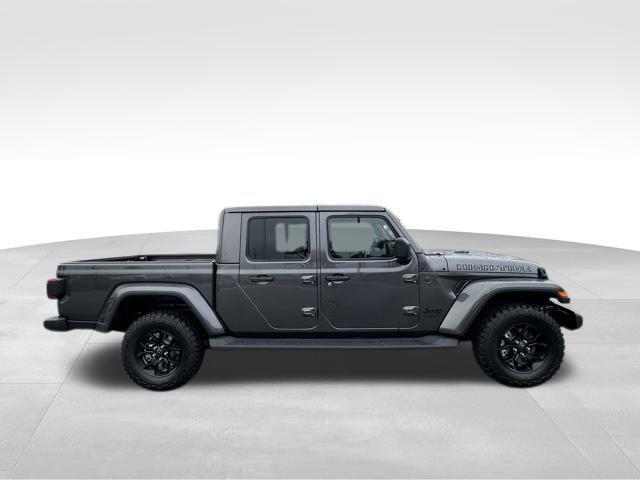 new 2025 Jeep Gladiator car, priced at $46,418