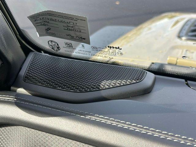 new 2025 Jeep Wrangler car, priced at $53,915