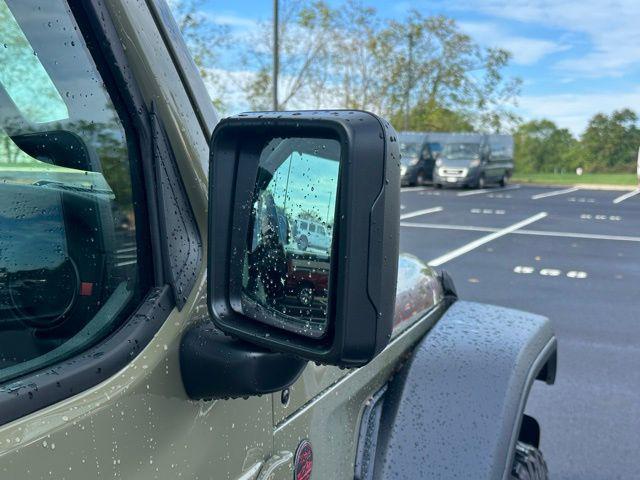 new 2025 Jeep Wrangler car, priced at $53,915