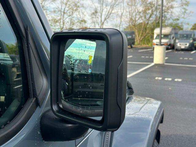 new 2025 Jeep Gladiator car, priced at $44,180