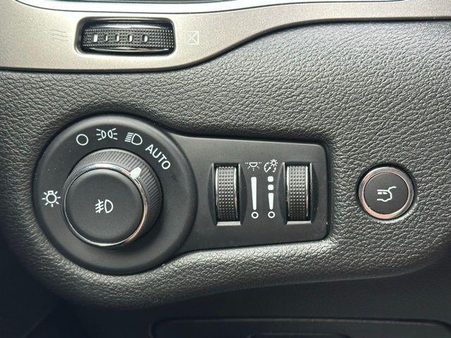 used 2022 Jeep Cherokee car, priced at $23,890
