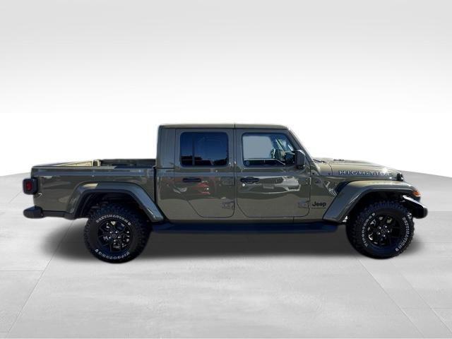 new 2025 Jeep Gladiator car, priced at $44,180