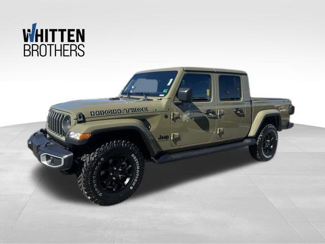 new 2025 Jeep Gladiator car, priced at $44,180