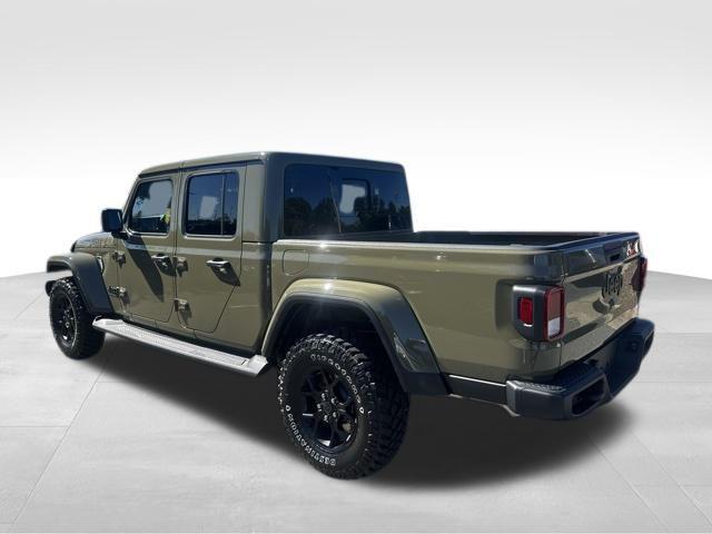 new 2025 Jeep Gladiator car, priced at $44,180