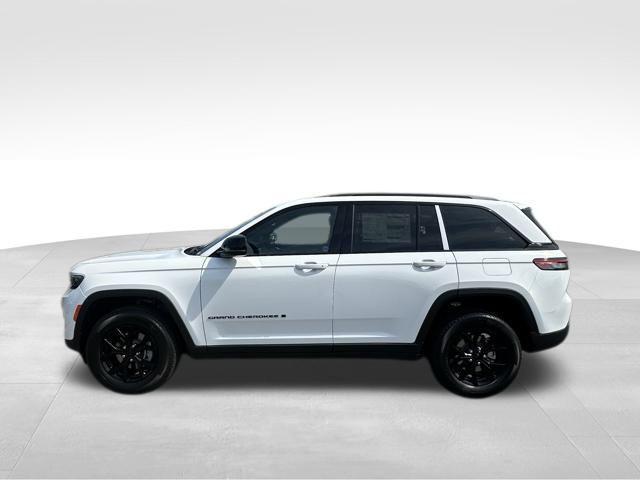 new 2025 Jeep Grand Cherokee car, priced at $39,074