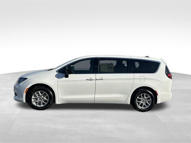 new 2025 Chrysler Voyager car, priced at $39,978