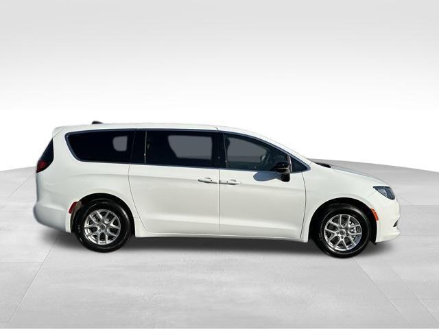 new 2025 Chrysler Voyager car, priced at $39,978