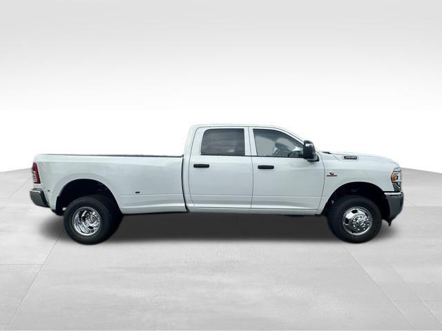 new 2024 Ram 3500 car, priced at $66,194