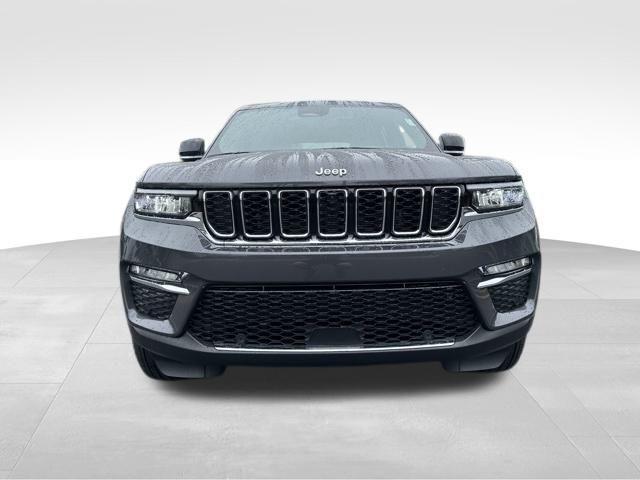 new 2025 Jeep Grand Cherokee car, priced at $50,832