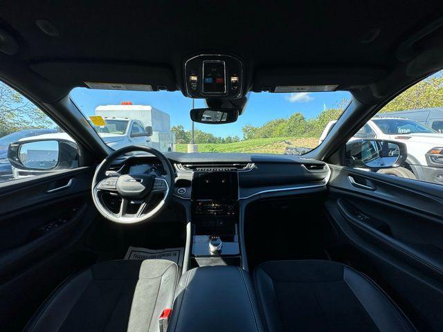 used 2024 Jeep Grand Cherokee car, priced at $36,490