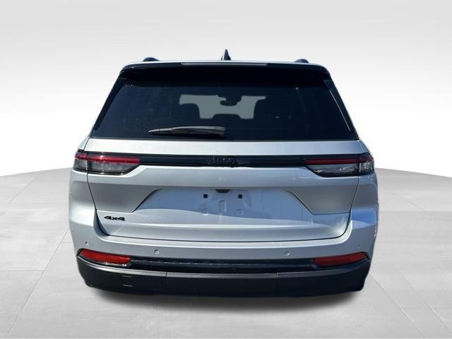 used 2024 Jeep Grand Cherokee car, priced at $36,490