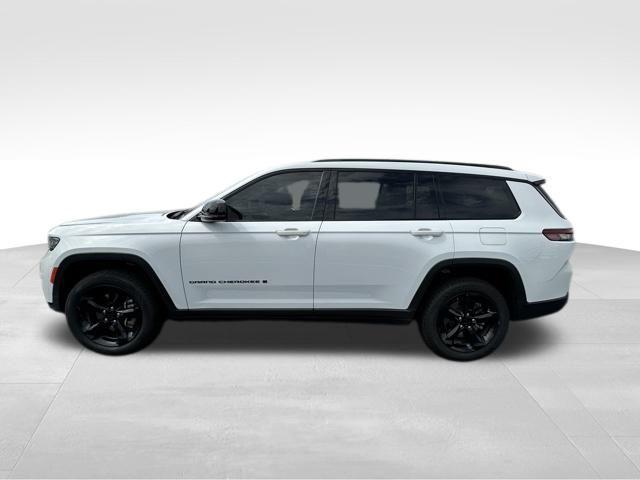 used 2023 Jeep Grand Cherokee L car, priced at $29,000