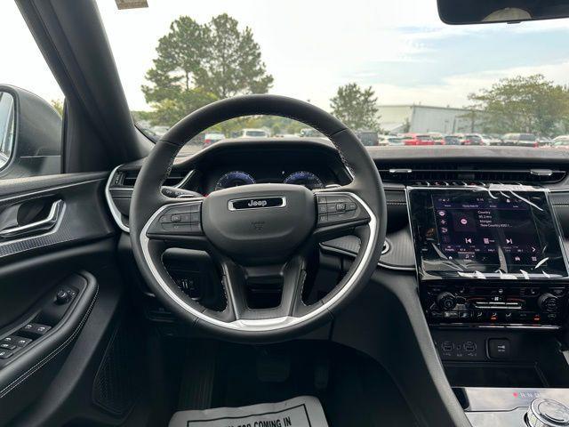 new 2025 Jeep Grand Cherokee car, priced at $38,637