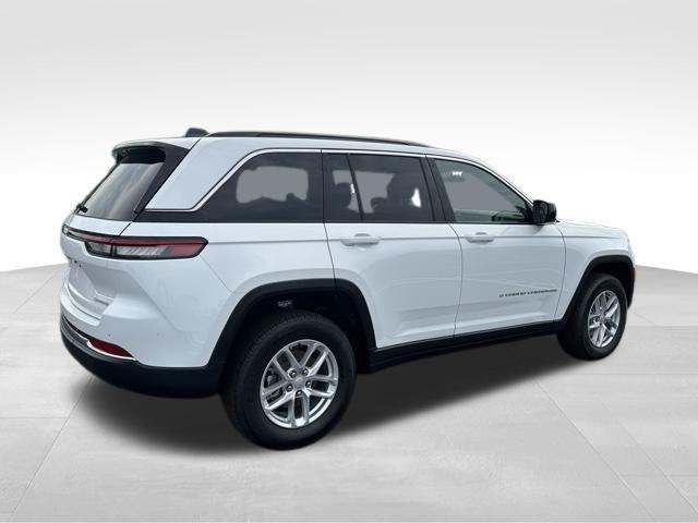 new 2025 Jeep Grand Cherokee car, priced at $38,637
