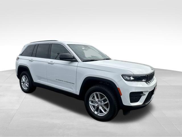 new 2025 Jeep Grand Cherokee car, priced at $38,637