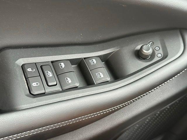 new 2025 Jeep Grand Cherokee car, priced at $38,637