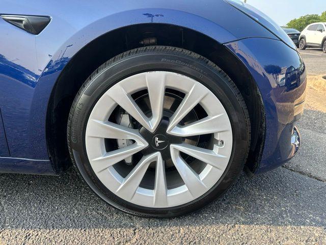 used 2022 Tesla Model 3 car, priced at $27,290