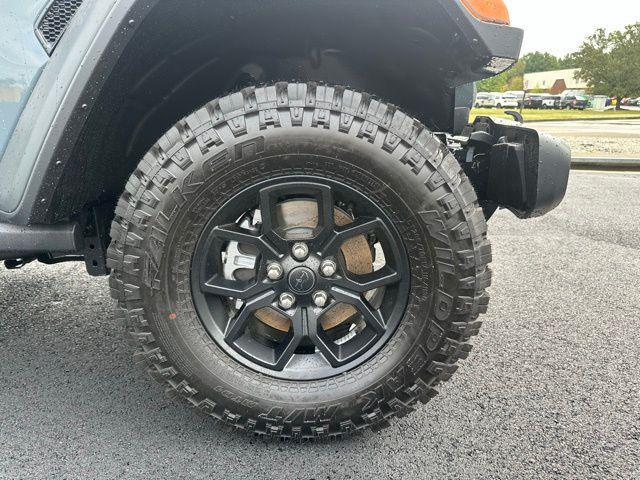 new 2025 Jeep Wrangler car, priced at $48,963