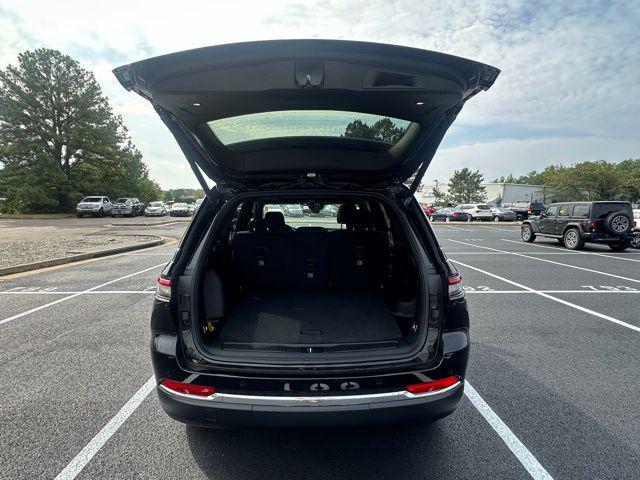 new 2025 Jeep Grand Cherokee car, priced at $39,162