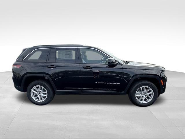 new 2025 Jeep Grand Cherokee car, priced at $39,162