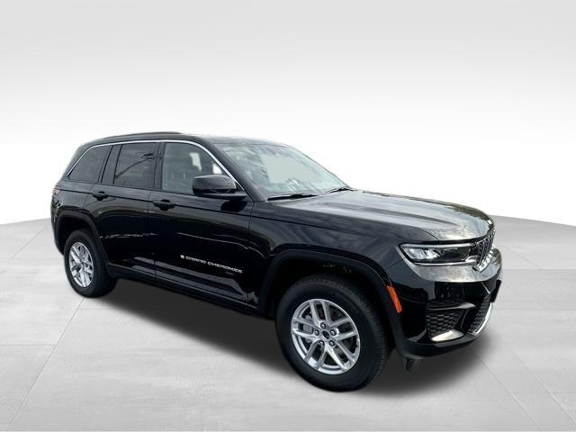 new 2025 Jeep Grand Cherokee car, priced at $39,162