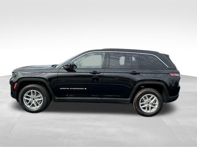 new 2025 Jeep Grand Cherokee car, priced at $39,162