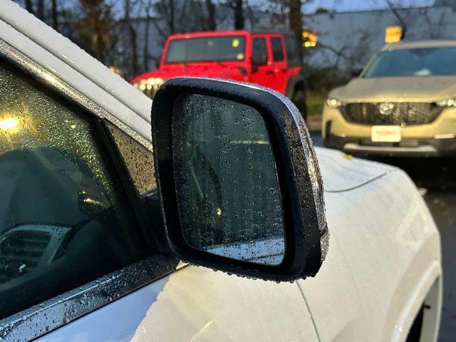 used 2018 Jeep Grand Cherokee car, priced at $23,290