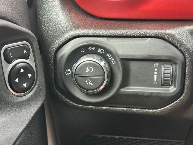 used 2023 Jeep Gladiator car, priced at $41,590