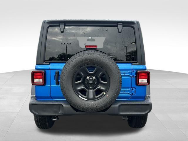 new 2025 Jeep Wrangler car, priced at $40,107