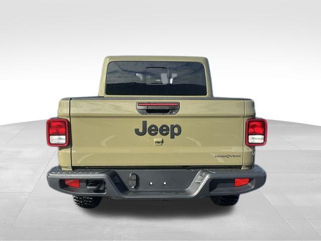 new 2025 Jeep Gladiator car, priced at $44,180