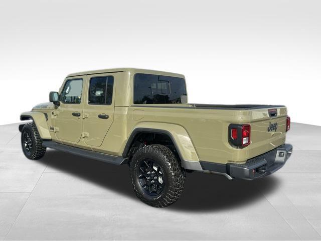 new 2025 Jeep Gladiator car, priced at $44,180