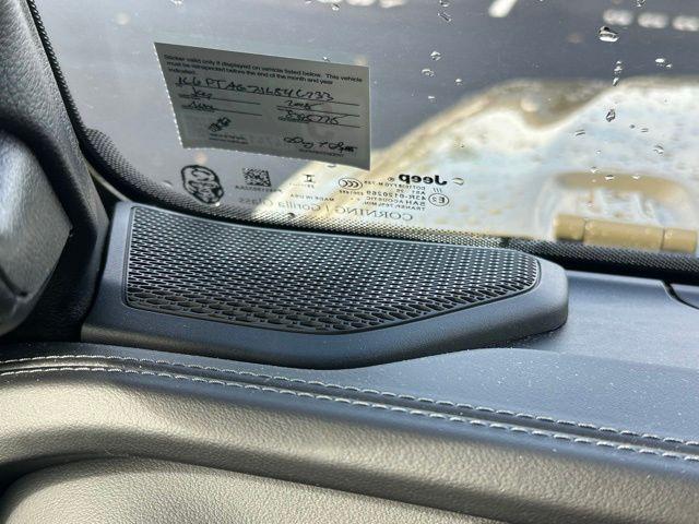 new 2025 Jeep Gladiator car, priced at $44,180