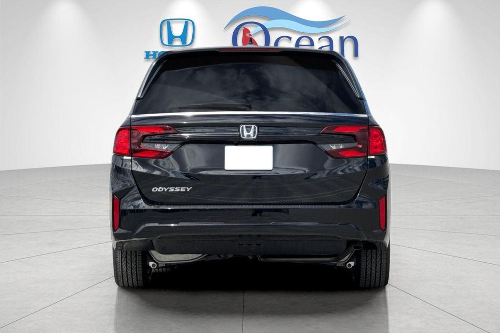 new 2026 Honda Odyssey car, priced at $45,685