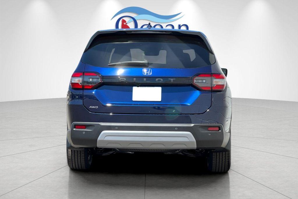 new 2025 Honda Pilot car, priced at $47,095