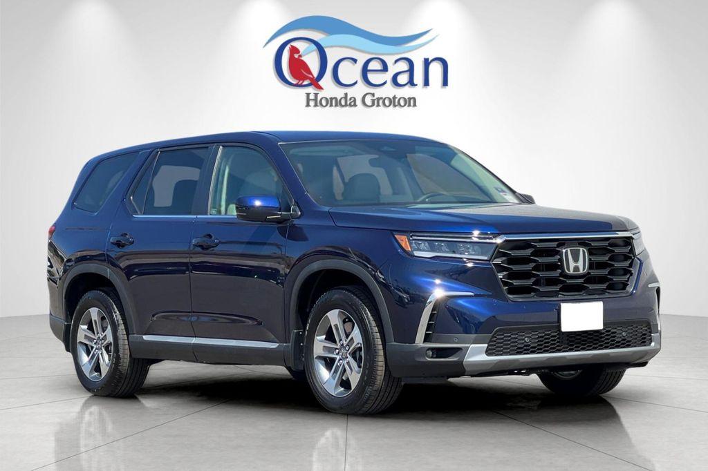 new 2025 Honda Pilot car, priced at $47,095