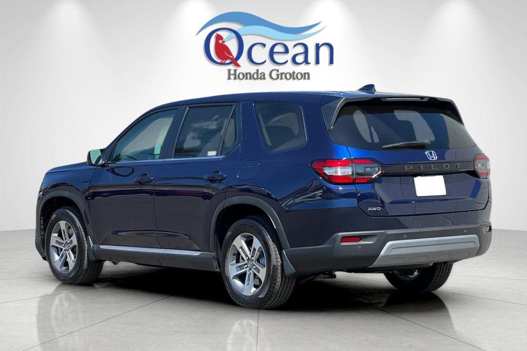 new 2025 Honda Pilot car, priced at $47,095
