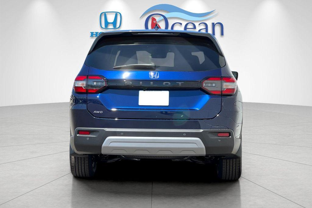 new 2025 Honda Pilot car, priced at $47,095