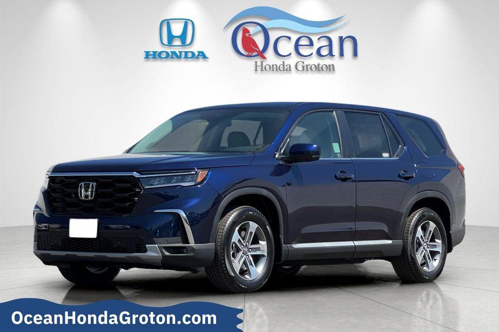 new 2025 Honda Pilot car, priced at $47,095