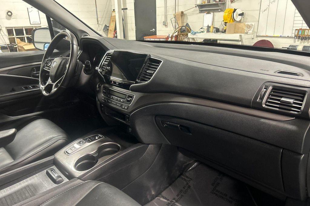 used 2021 Honda Pilot car, priced at $23,999