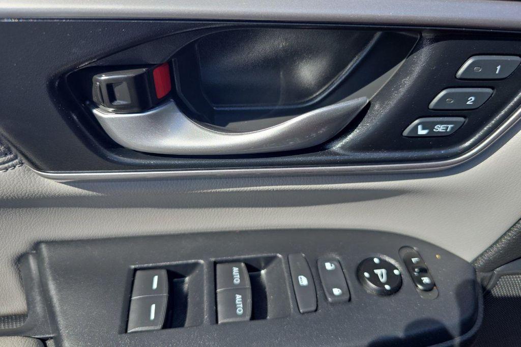 used 2020 Honda CR-V car, priced at $27,388